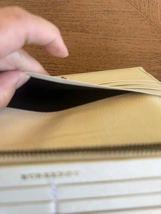 Burberry Yellow and White Quilted Leather Continental Wallet Passport Clutch - Picture 9 of 15